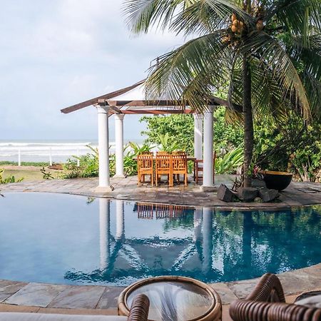 Santi Beach House With Pool & Beach Weligama Buitenkant foto