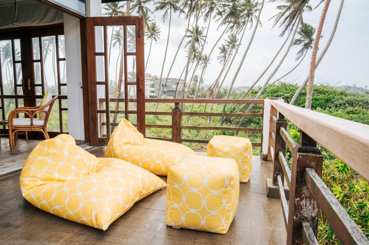 Santi Beach House With Pool & Beach Weligama Buitenkant foto